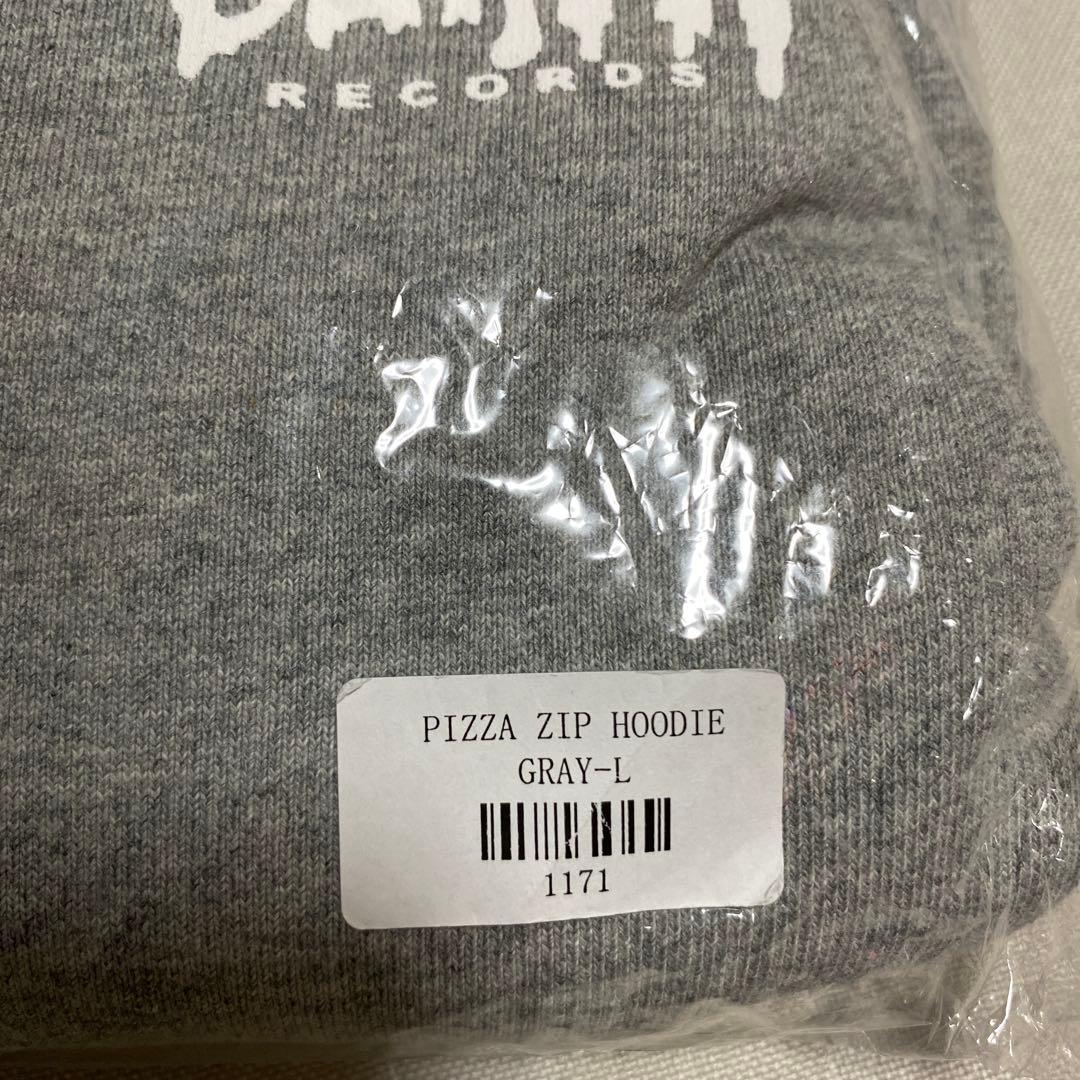 新品　PIZZA ZIP HOODIE GRAY-L