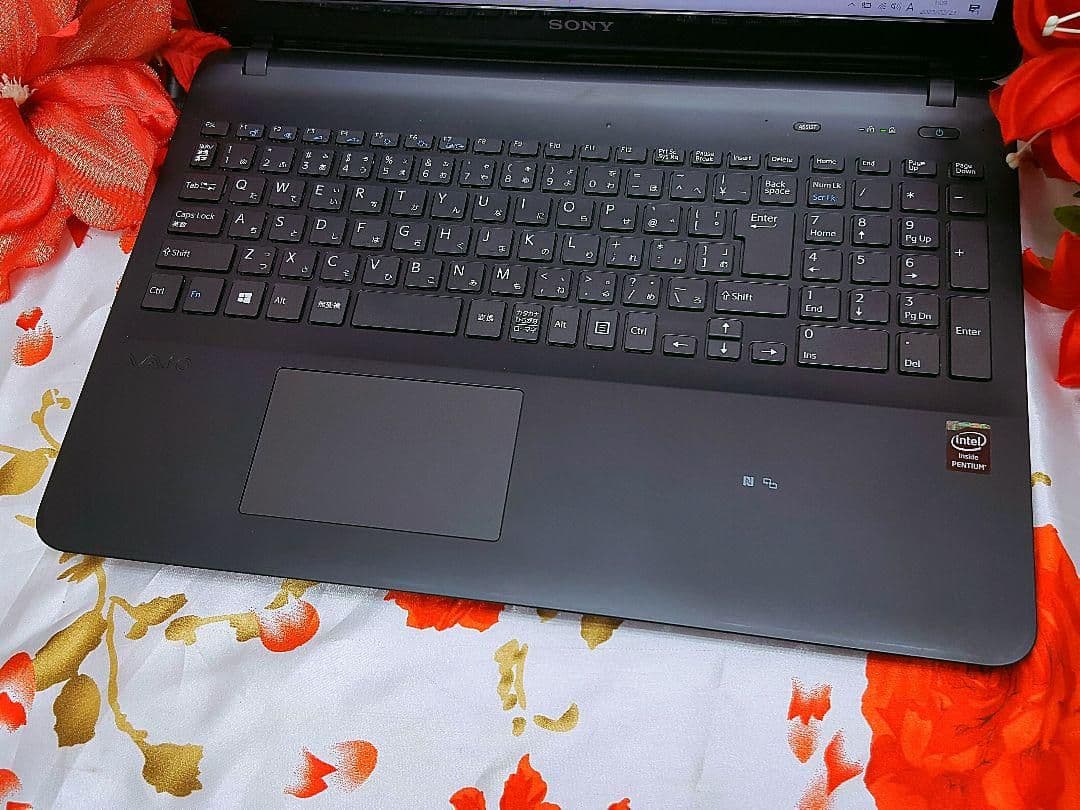 新型Win11搭載/ブラック/DVD焼き/新品SSD256/ZOOM/ソフト多数