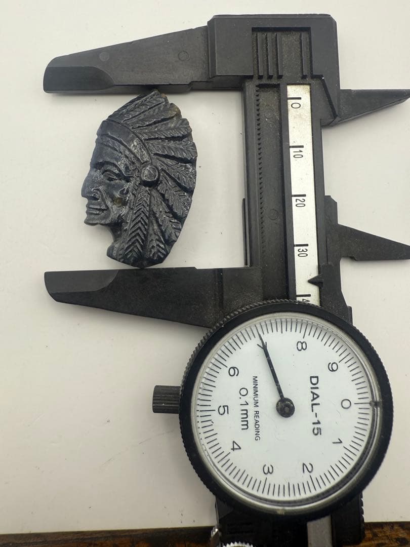 天然コランダム 彫刻 インディアンヘッド 53.494ct ソーティング付き