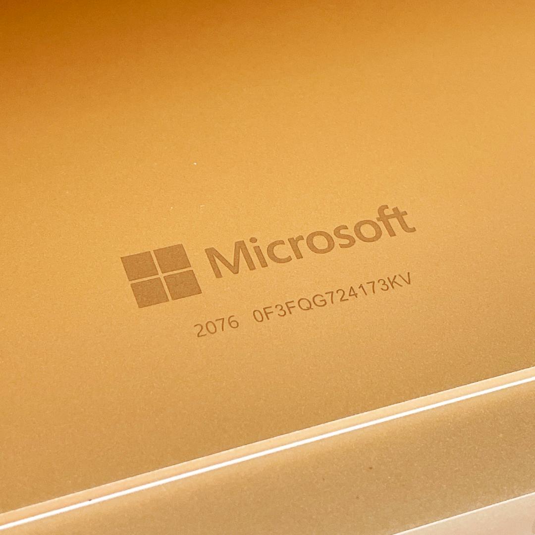 極上品☆Microsoft SurfacePro 第11世代 ZHY-00046