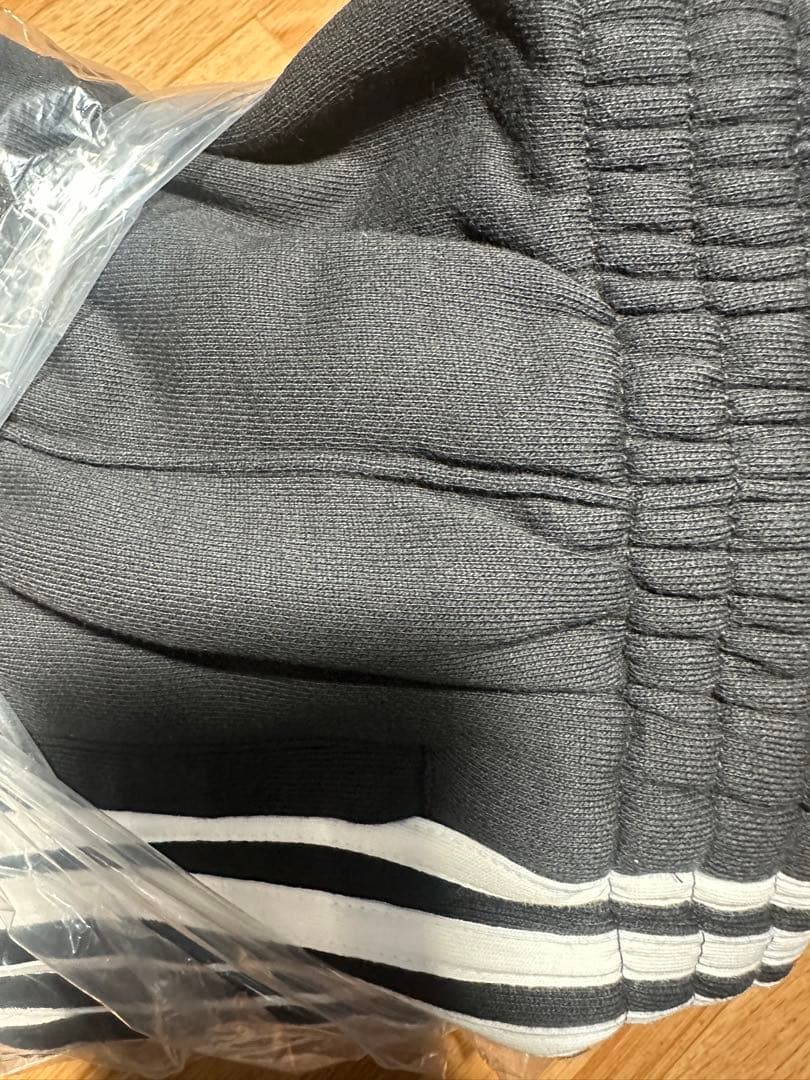 新品adidas スリーストライプス ルーズ フレンチテリー ワイドレッグパンツ