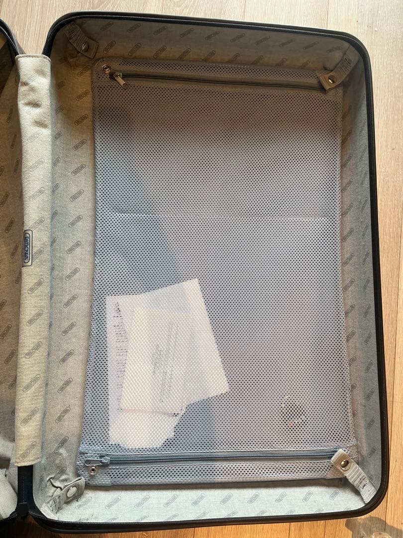 リモワ　サルサ　82L BLACK(割れあり)