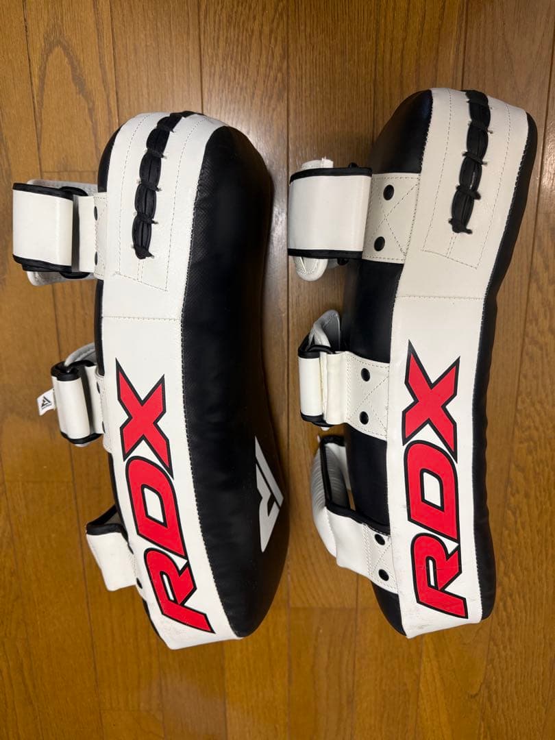 RDX APR T1W キックミット 黒/白