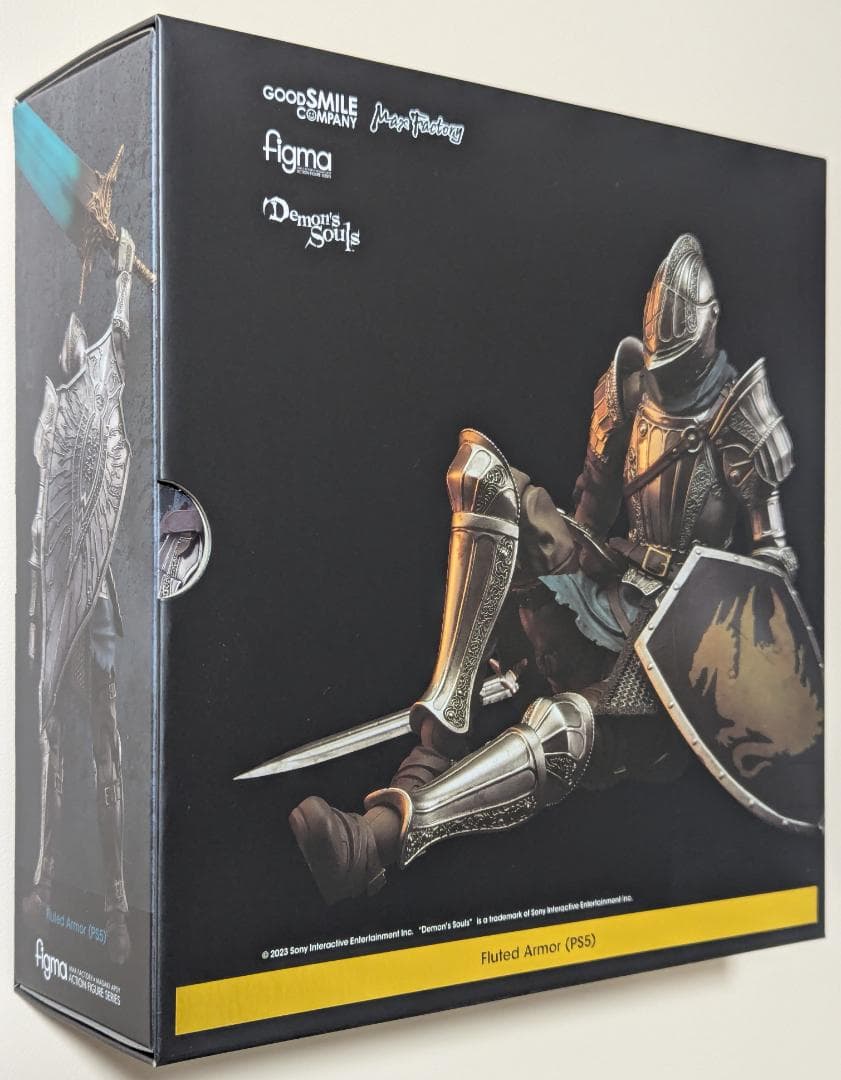 figma デモンズソウル フリューテッドアーマー 未開封