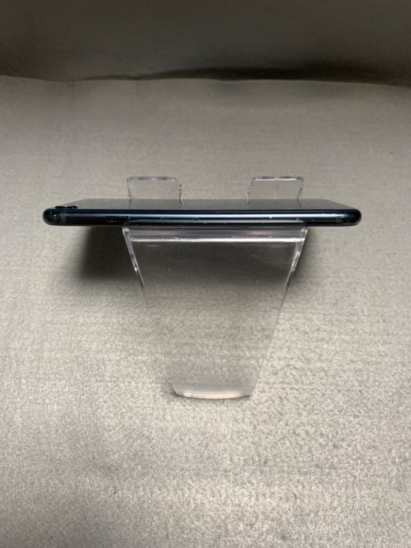 中古 国内版 SIMフリー iPhoneSE 第3世代 128GB