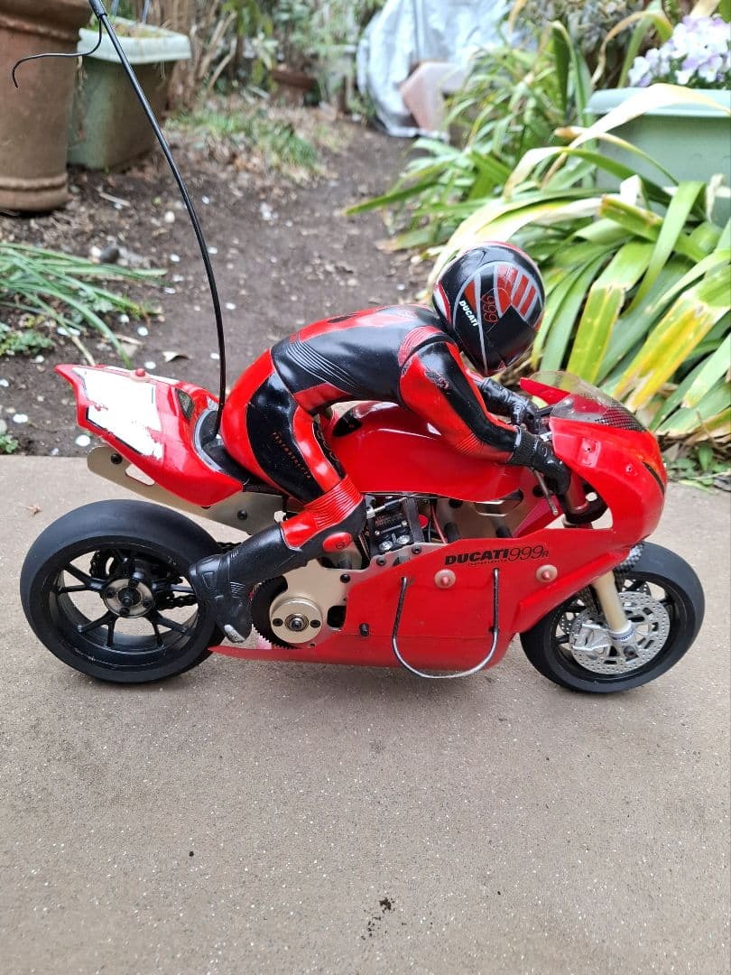 ThunderTiger 1/5 Ducati 999 R/C ラジコンバイク