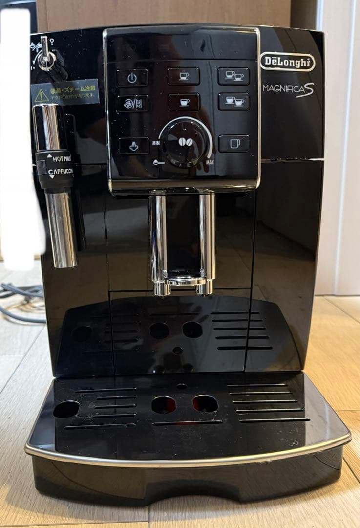 デロンギ 全自動エスプレッソマシン　マグニフィカS ECAM23120