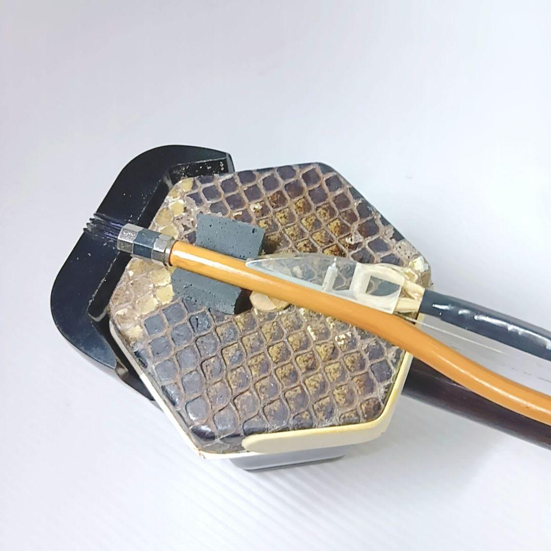 二胡　DUNHUANG 敦煌牌 上海民族楽器 ハードケース　弓　本革　蛇皮