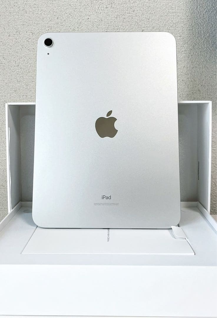 【美品】iPad 第10世代 Wi-Fi 64GB シルバー｜箱・付属品完備