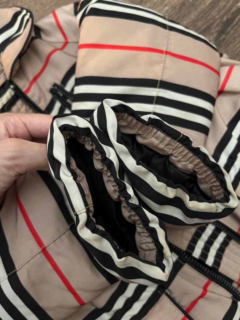 BURBERRY ダウンジャケット　98㎝　3y