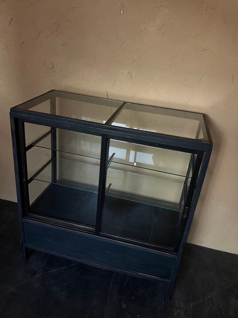 ショーケース 棚 ゆらゆらガラス　木製　古家具　アンティーク