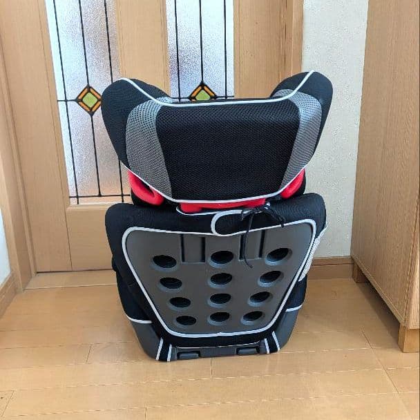 エールベベ サラット3ステップ クワトロEX ジュニアシート ブラック