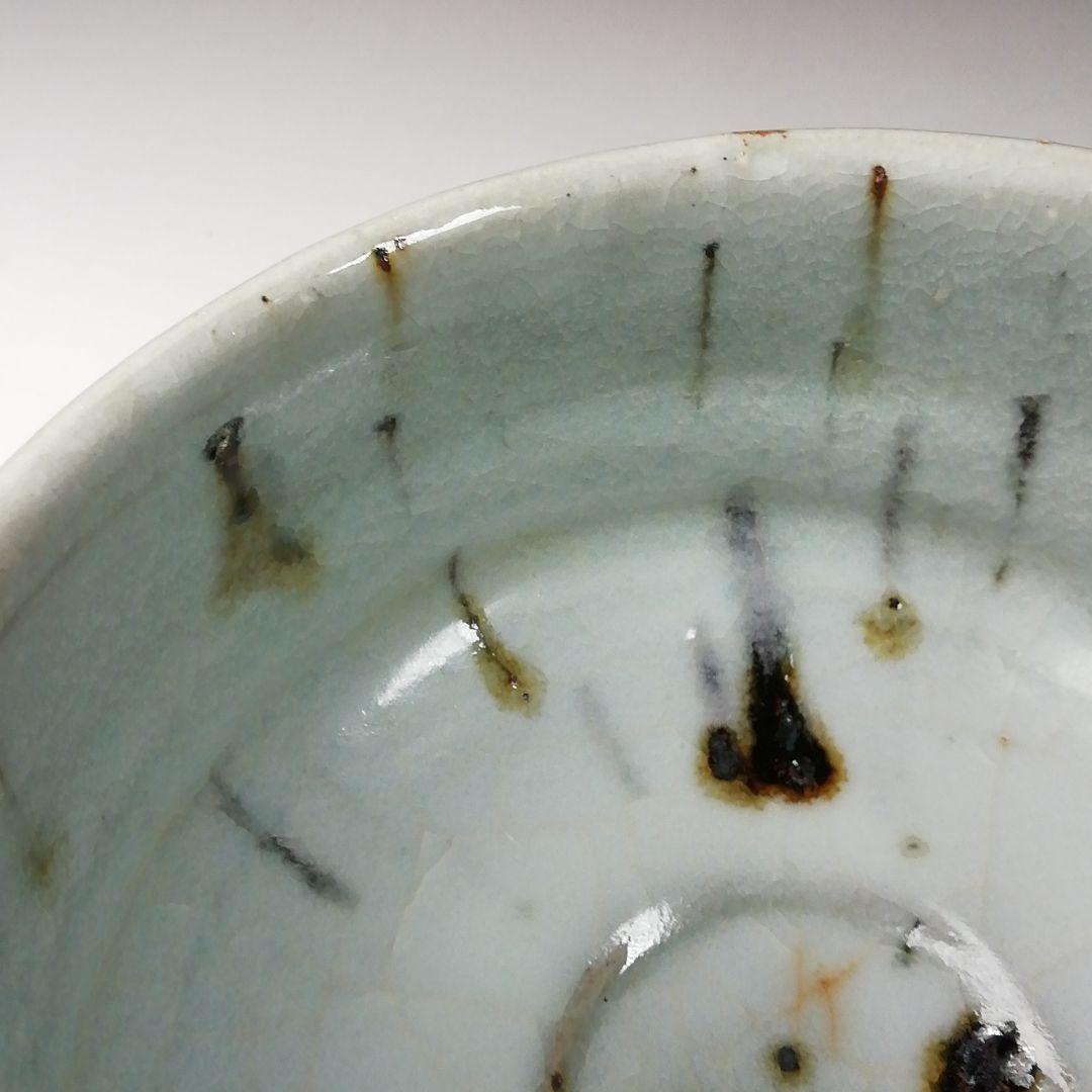Ｔ２２９　茶碗　『白釉流飛文』『西川實』　共箱　抹茶碗　茶道具