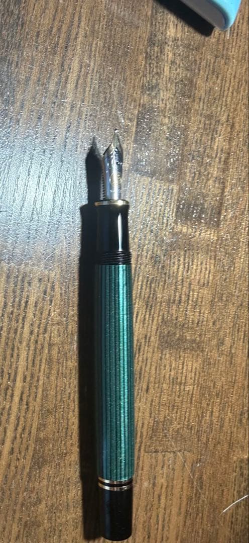 ペリカン万年筆　スーベレーンm600 14c F 黒金天冠　状態良好