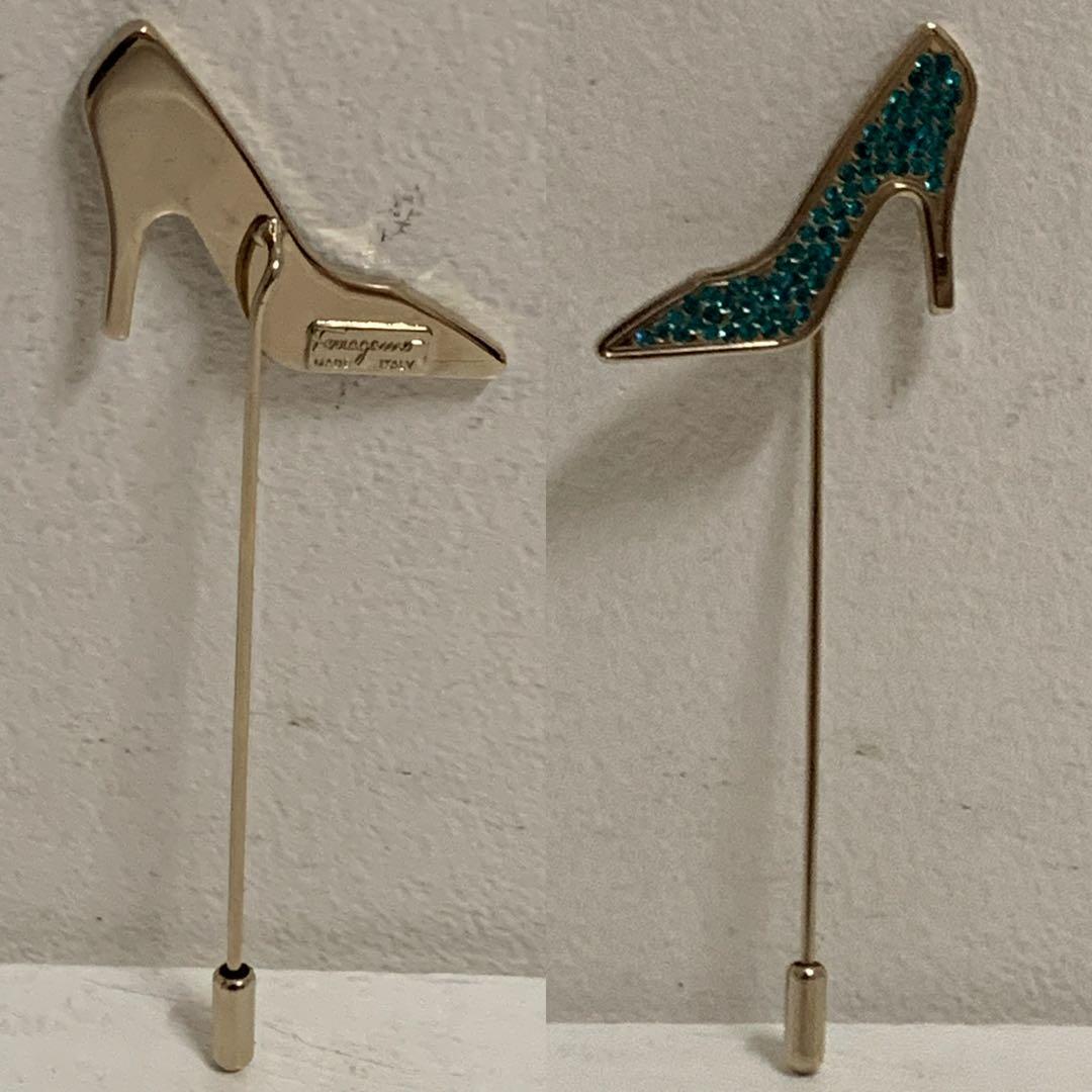 Farragamo VINTAGE ITALY製 パンプスデザイン ピンブローチ