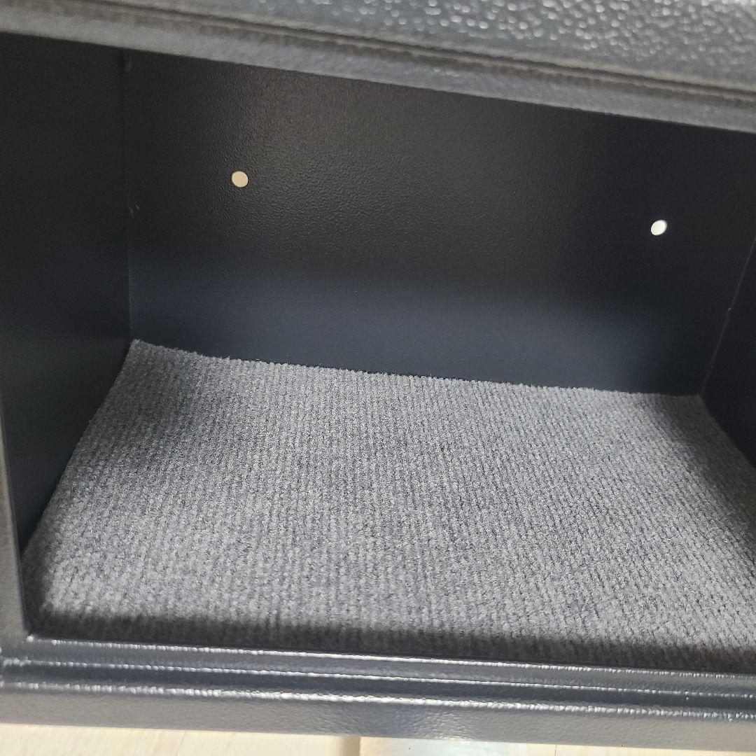 【美品】sentry safe テンキー式 据置型保管庫 X055 金庫