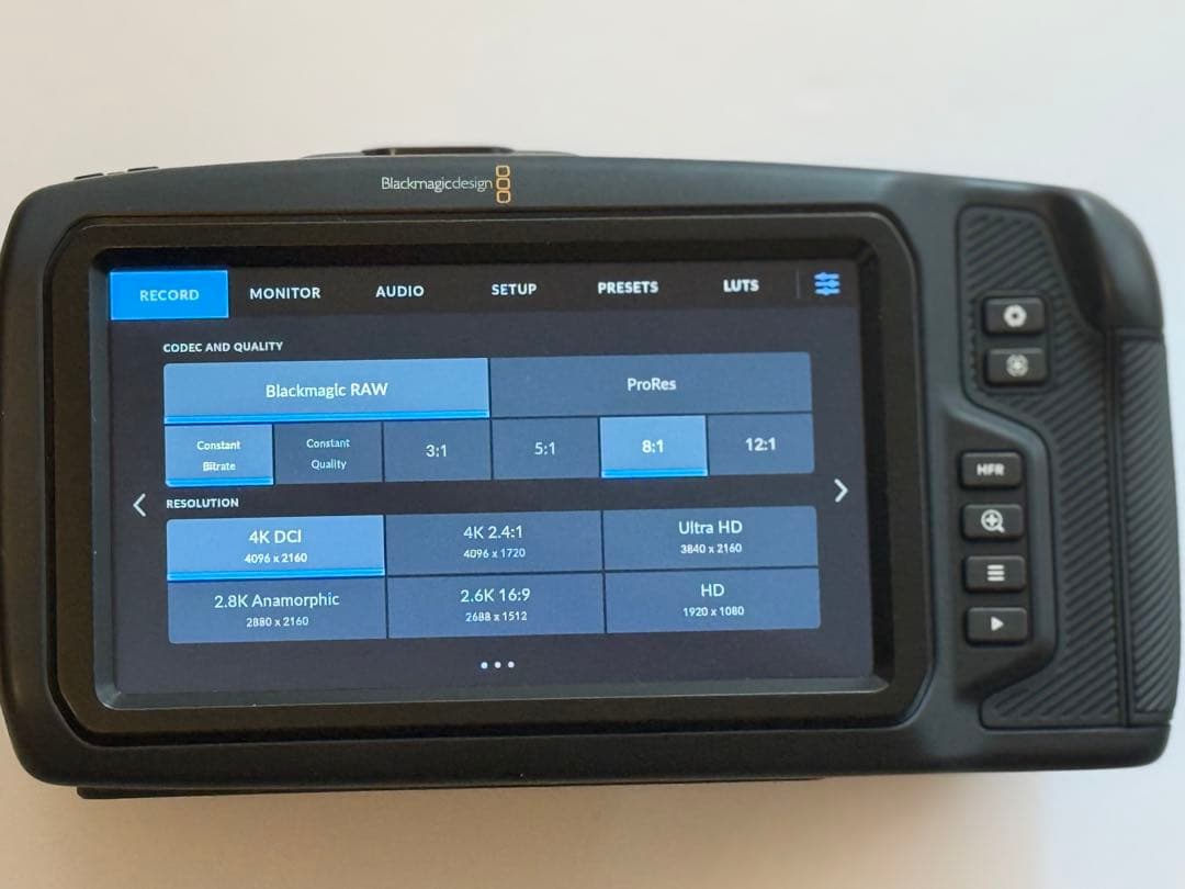 BMPCC 4K 本体 MFT／動作良好 元箱/電源互換LP-E6付 キャップ無