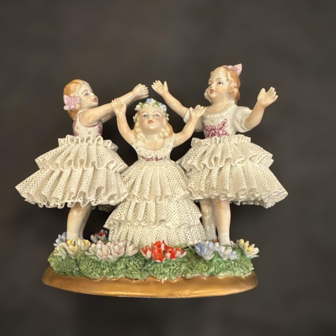 超希少ドイツマイセンドレスデン　ジッツェンドルフお花畑で遊ぶ少女