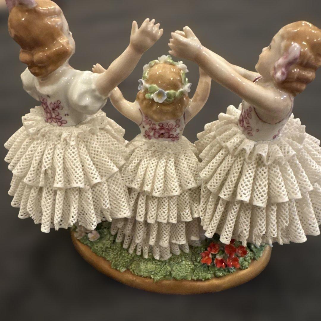 超希少ドイツマイセンドレスデン　ジッツェンドルフお花畑で遊ぶ少女