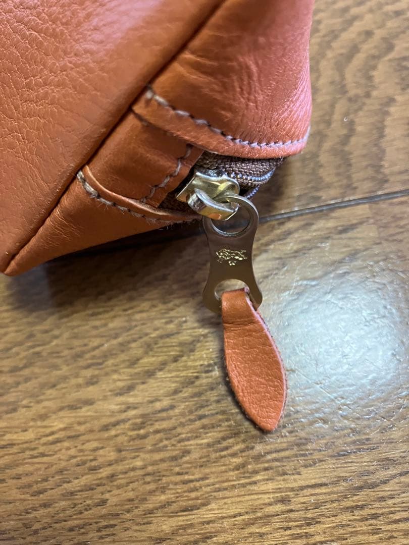 【新品未使用】IL BISONTE オレンジ レザー ペンケース