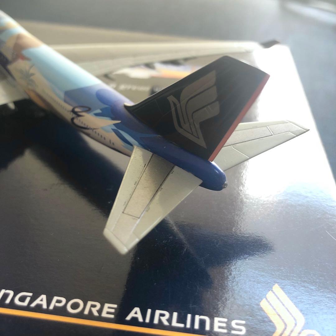 貴重 1/400 シンガポールエアライン B747-400 トロピカルメガトップ