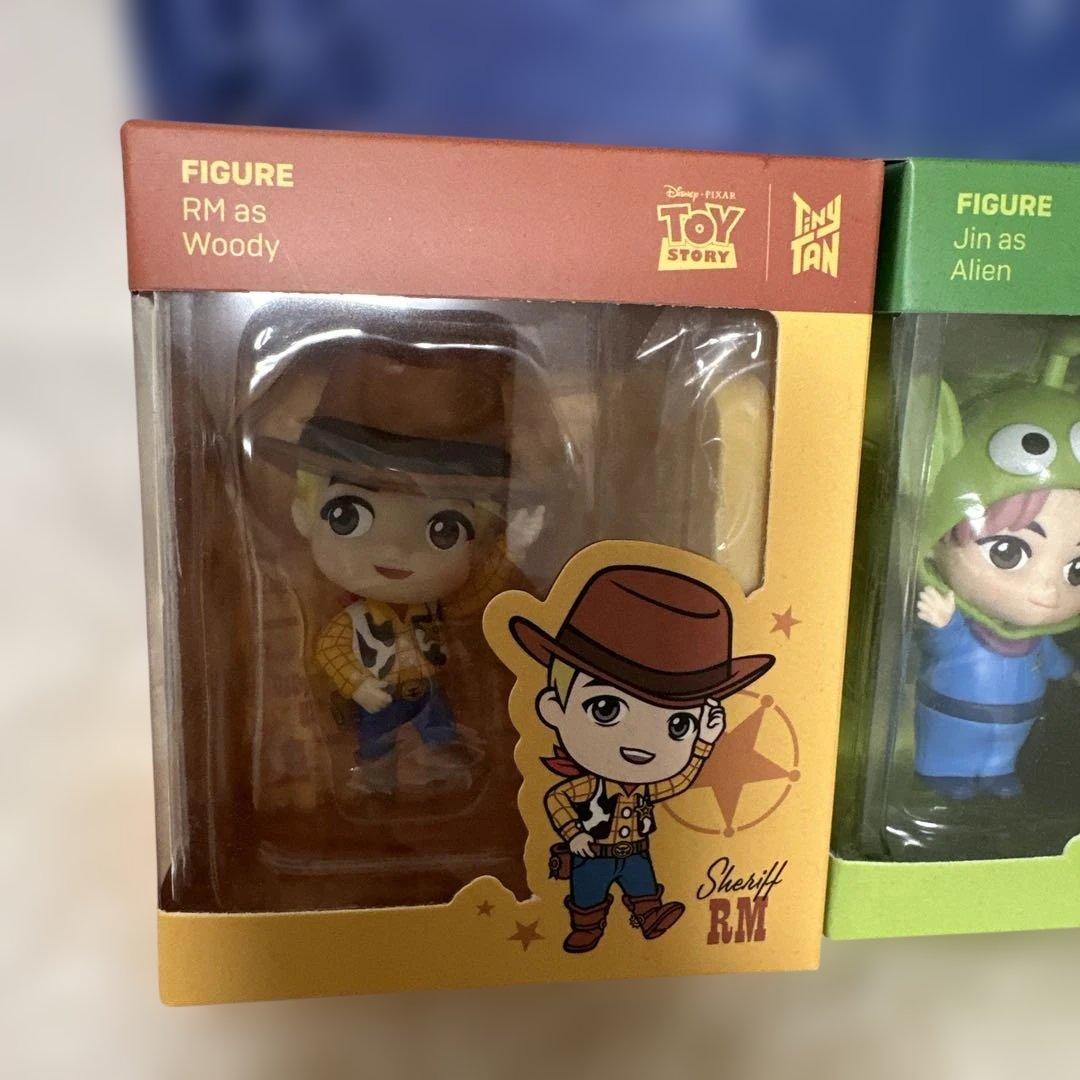 BTS TinyTAN トイストーリーフィギュア