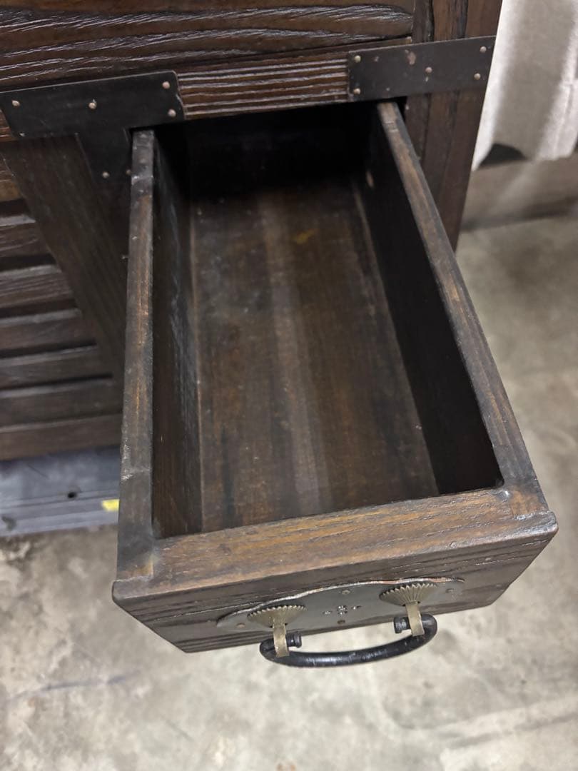 希少な日本製 車箪笥 時代箪笥