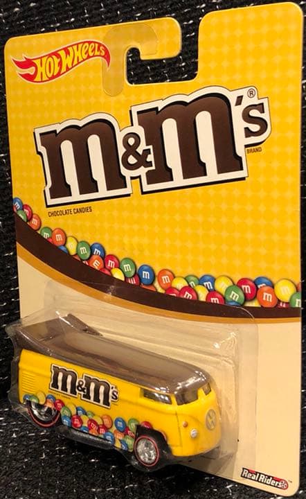 ミニカー Hot Wheels VOLKSWAGEN DRAG BUS m&m's