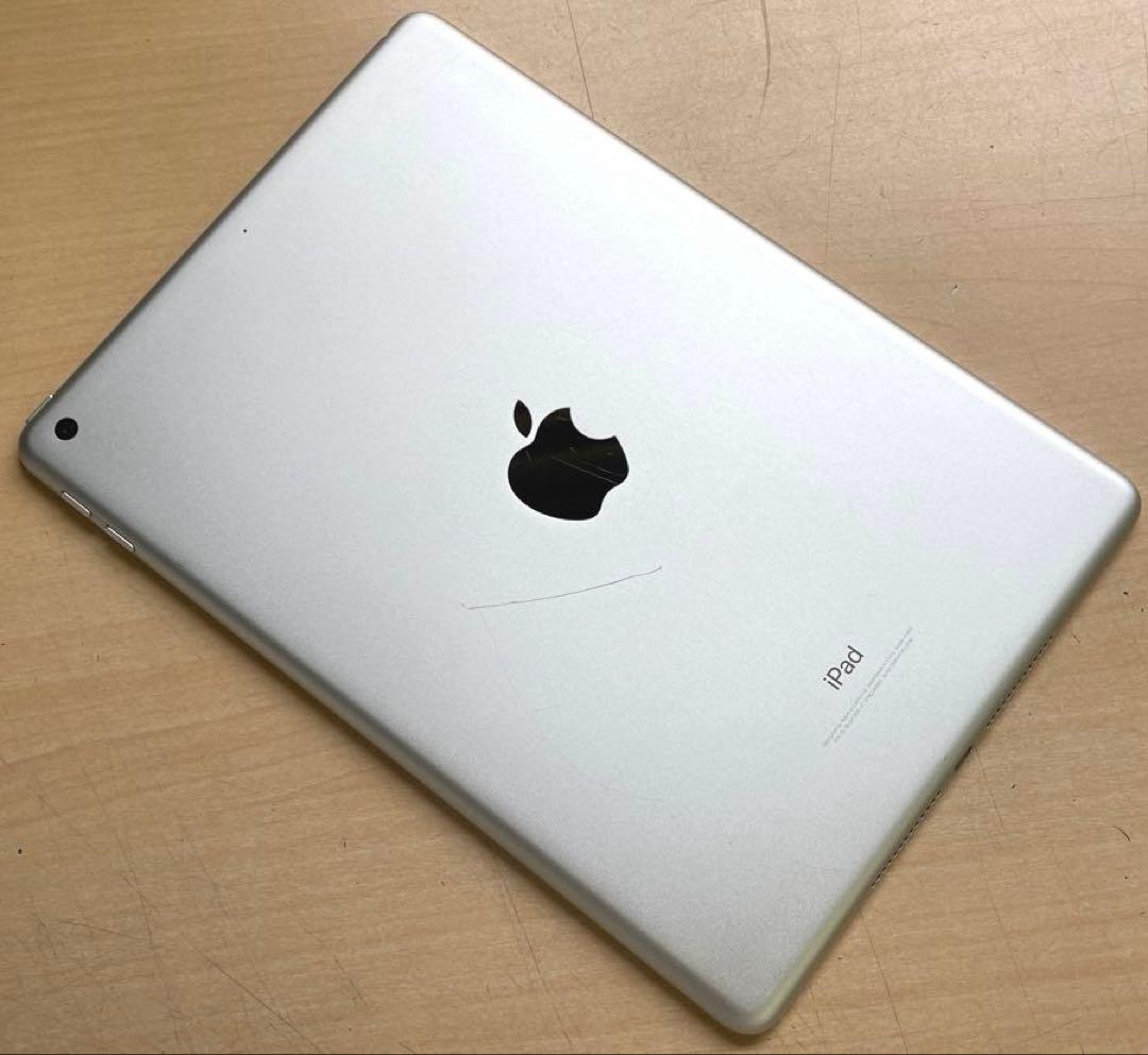 iPad 第6世代　A1893　Wi-Fiモデル　シルバー　32GB #E
