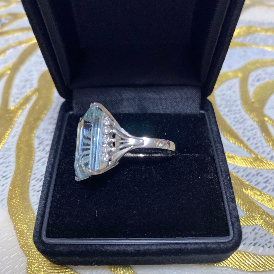 大粒アクアマリン13.88 ダイヤ0.31 プラチナ900リング　超お買い得