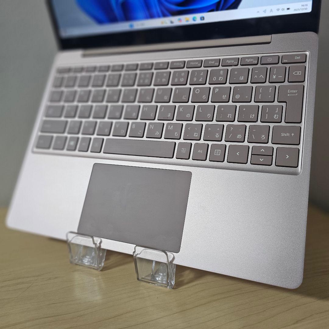 Surface Laptop Go ／10世代 Core i5