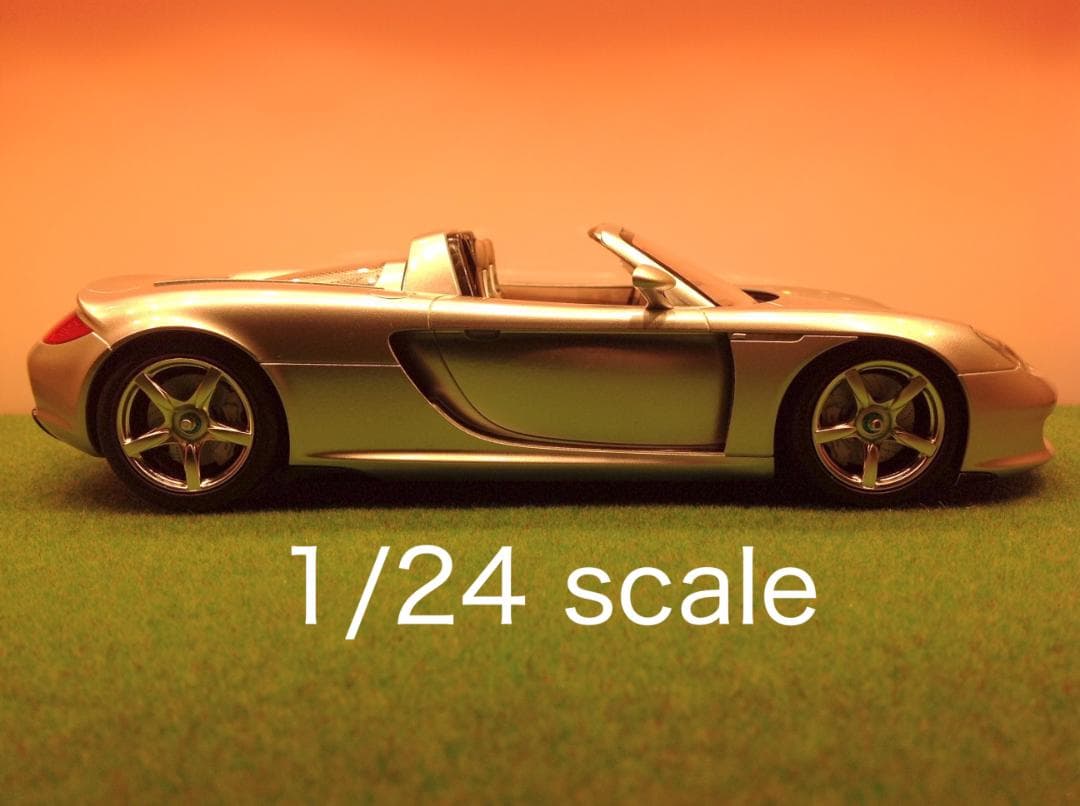 朝→昼→夕→夜　光センサー自動点灯付き ジオラマ ショーケース ミニカー 模型