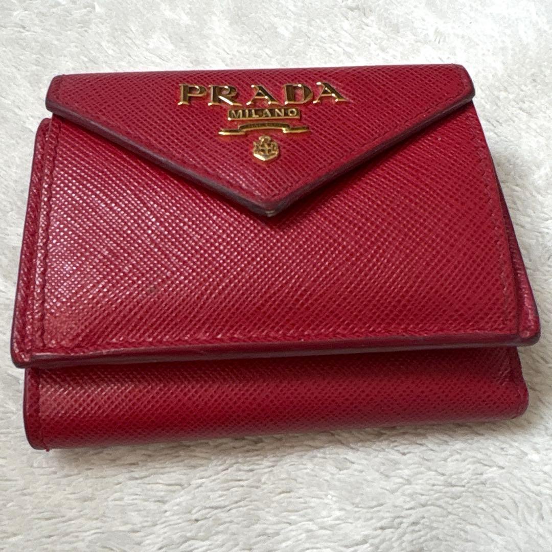 PRADA サフィアーノ 3つ折り財布