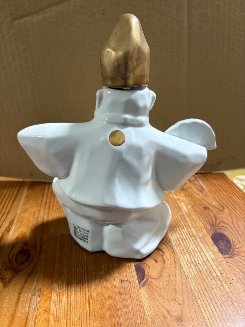 サントリーウイスキー クレスト12年 干支ボトル　猿　未開栓