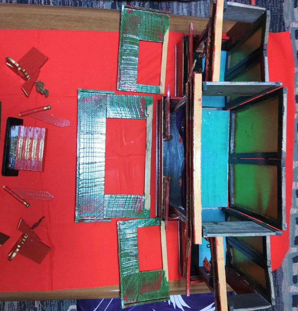 御殿飾り豊寿殿と雛人形、小物のセット