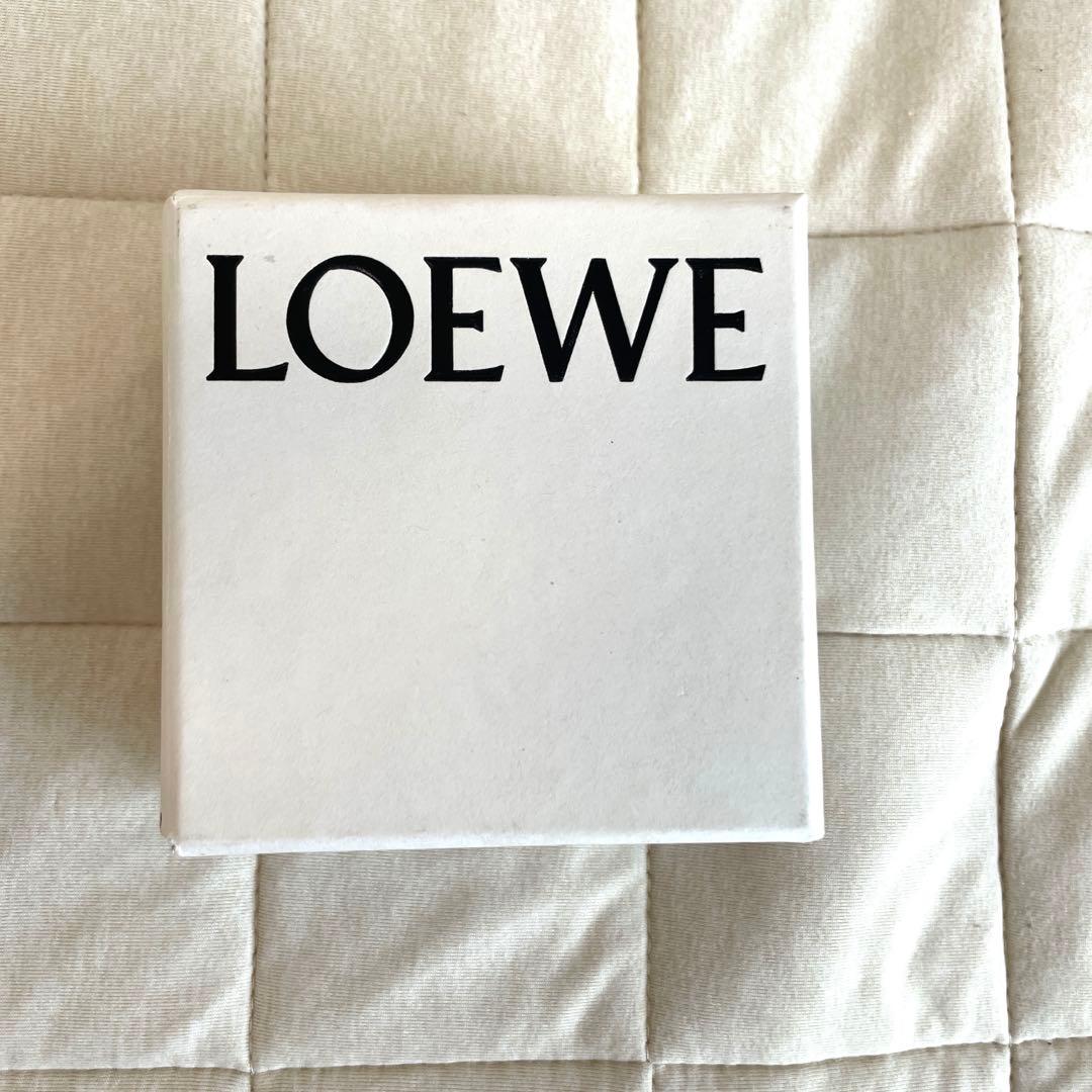 ロエベ アナグラム　ブローチ