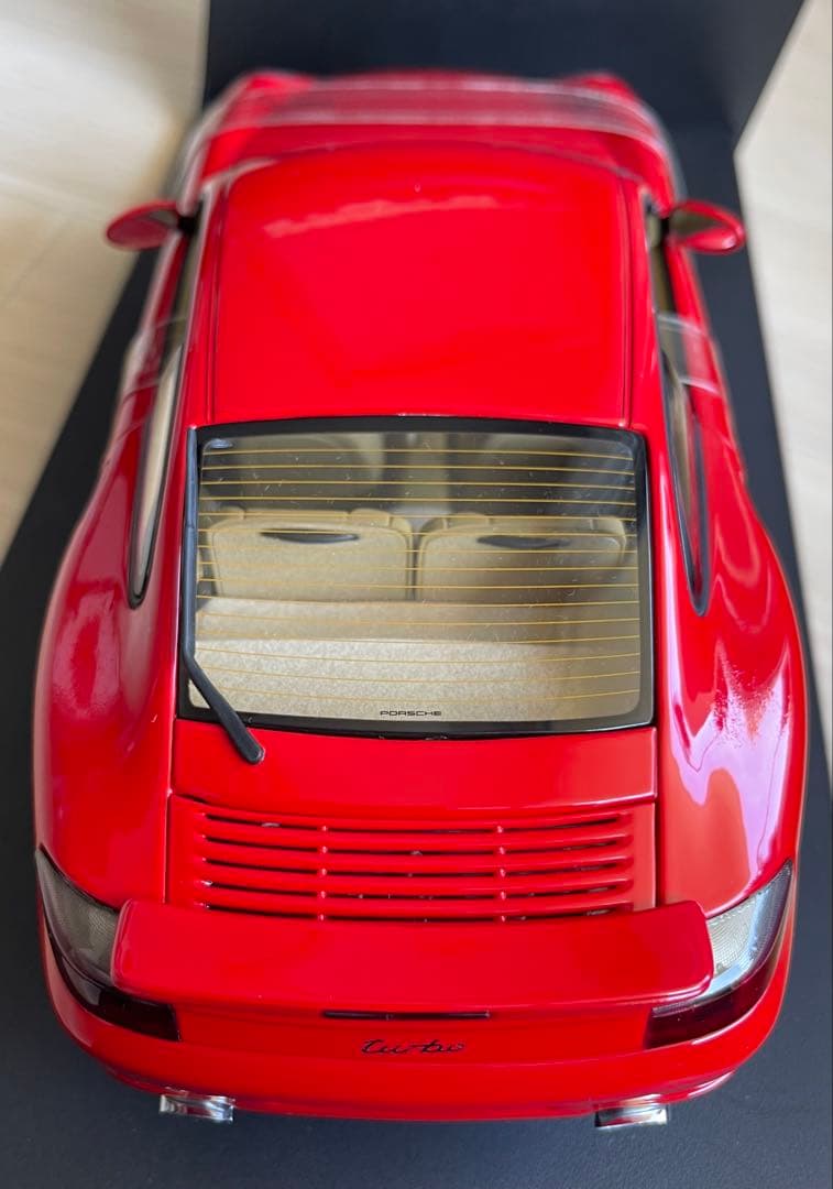 絶版新品 AUTOart /オートアート1/18 ポルシェ911ターボ　レッド
