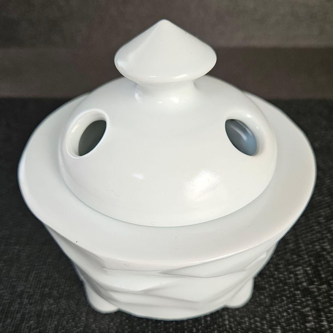 有田焼　名工　田中一位作　白磁　おうとつ造　三脚　香炉　茶道具　香道具