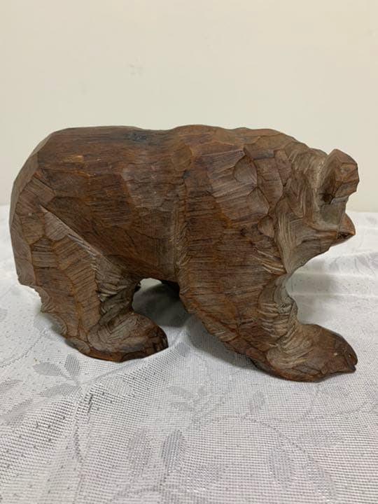 木彫の熊　作者あり　作者不明　写真を見てご判断願います