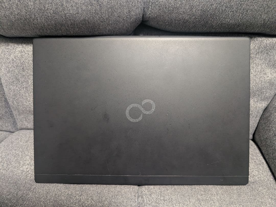 Windowsノート本体 FUJITSU LIFEBOOK UH90/C3