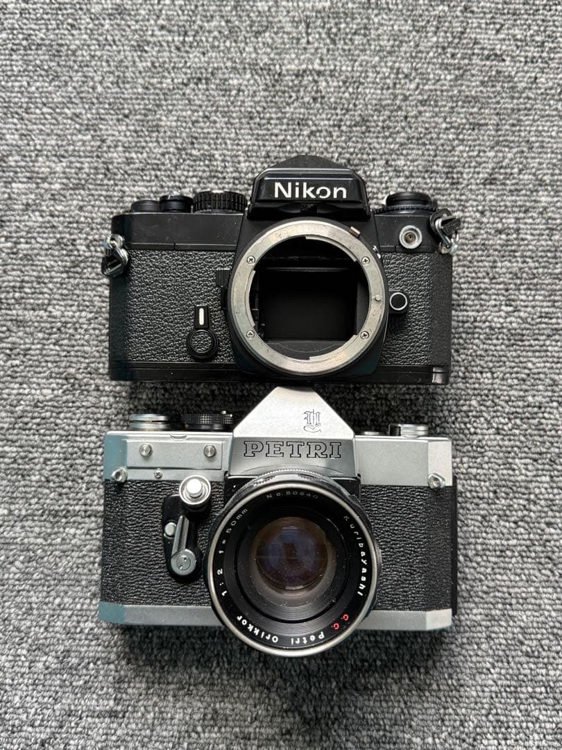 Nikon FE /Petri カメラ　2個　V021