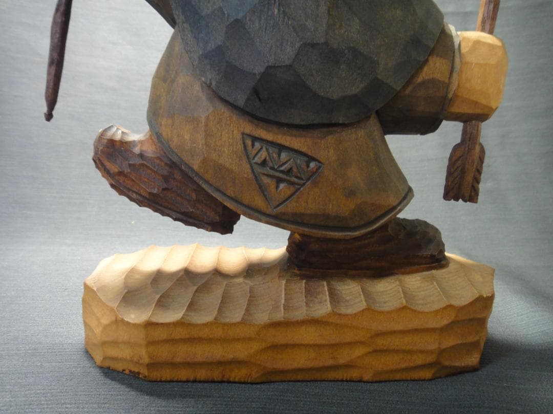 川上 哲 （さとる）作　アイヌ コロポックル 木彫り 彫刻　藤戸竹喜 に師事