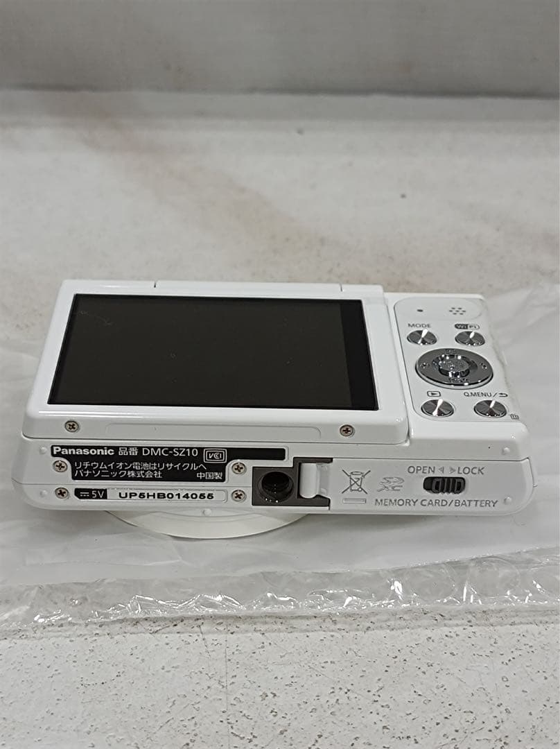 八6646【未使用品】Panasonic LUMIX DMC-SZ10