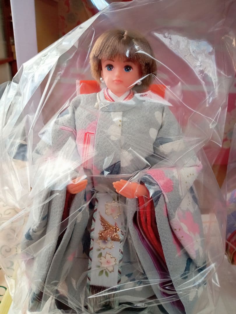 リカちゃんひな人形　久月　立親王飾り　立ち雛　屏風・台セット　限定版　未使用品