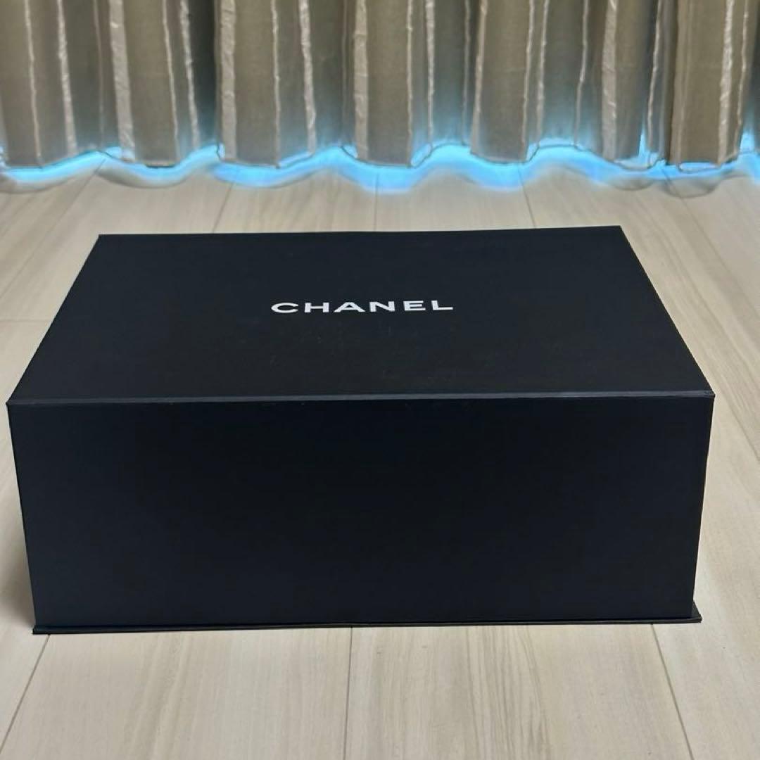 CHANEL　バッグ用空箱　マグネット　リボン&カメリア　約33x27x12.5