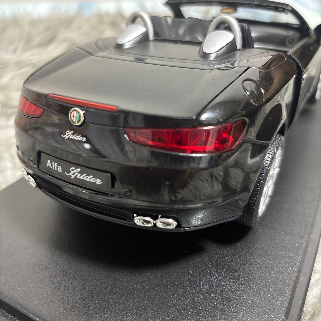 WELLY：☆Alfa Spider アルファロメオ939スパイダー1/18