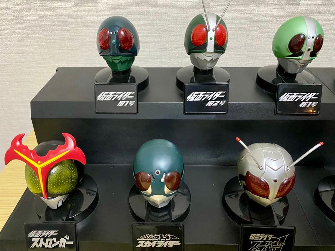 仮面ライダー マスクコレクション プレミアム発光台座ディスプレイ〜序章〜