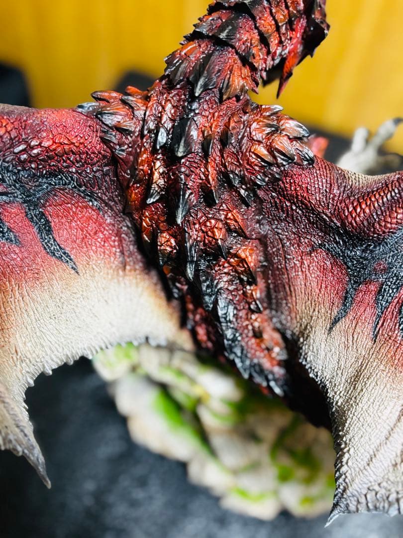 モンスターハンター リオレウス フィギュアクリエイターズモデルと比較あり