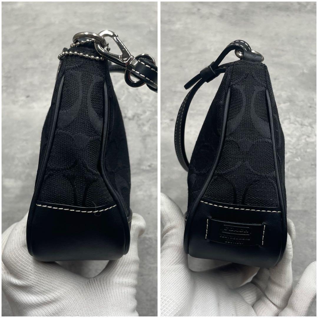 断*）様 美品✨Coach アクセサリーポーチ シグネチャー ブラック 6094