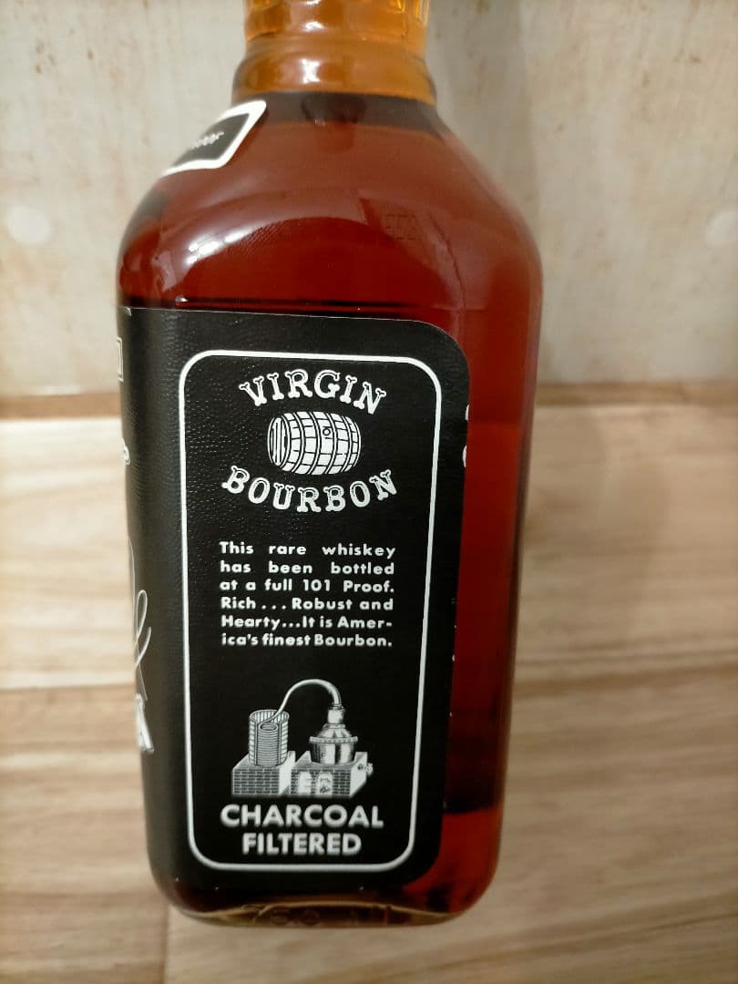 ウイスキー VIRGIN BOURBON 7 YEARS OLD 101 PROOF